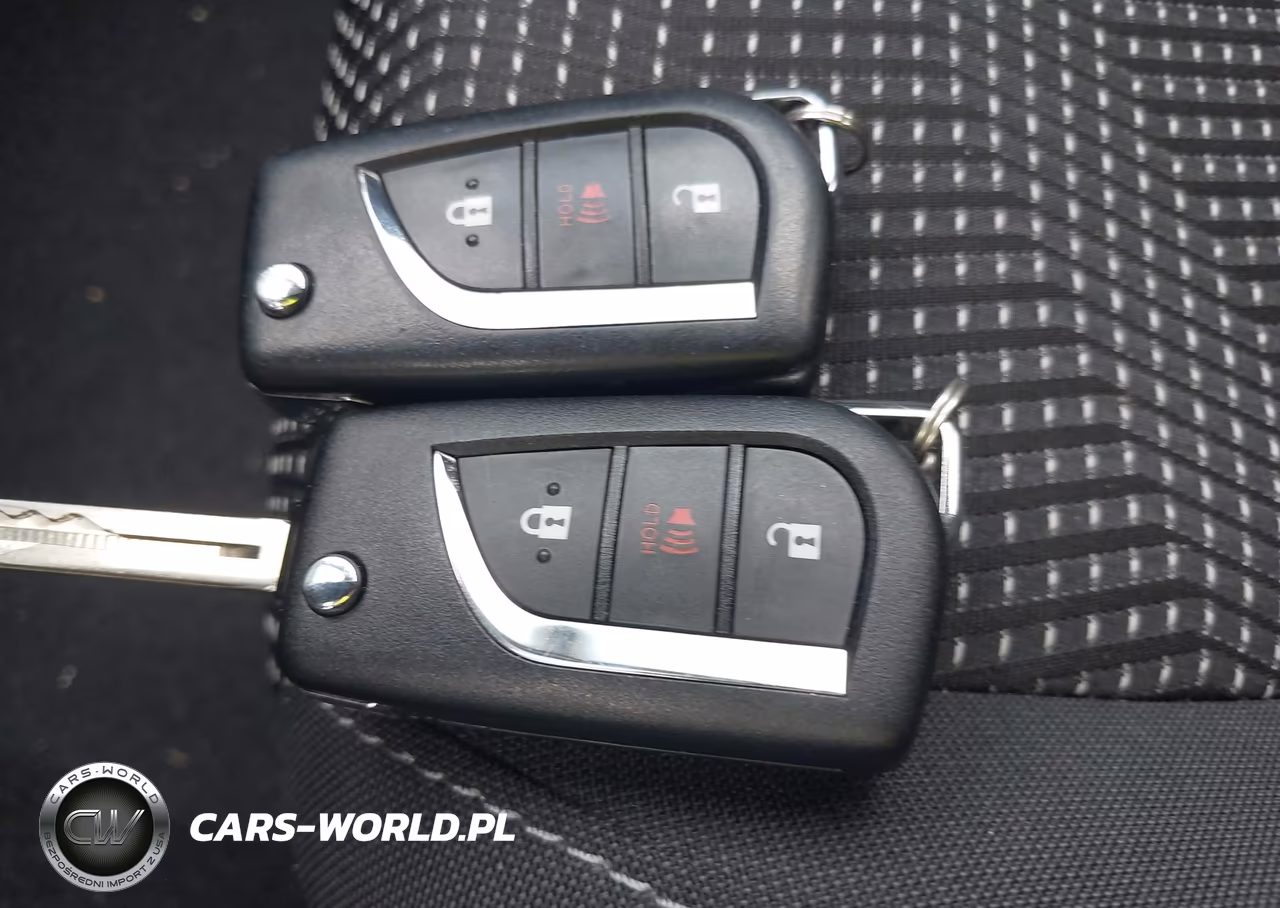 2017 Toyota Corolla Im VIN:JTNKARJE8HJ552691 - 11