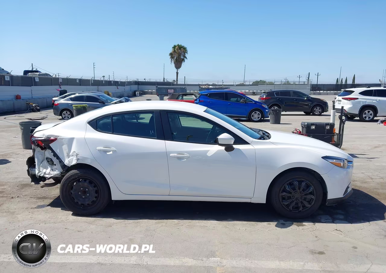 2017 Mazda Mazda3 Sport VIN:3MZBN1U79HM107030 - 13