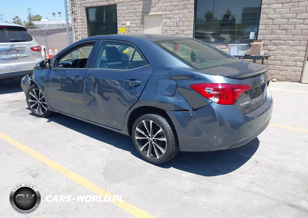 2018 Toyota Corolla Se VIN:2T1BURHEXJC066399 - 3