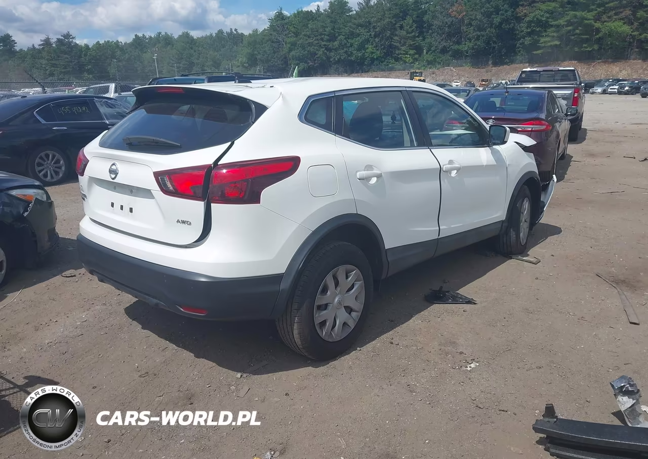 2019 Nissan Rogue Sport S VIN:JN1BJ1CR7KW310719 - 4