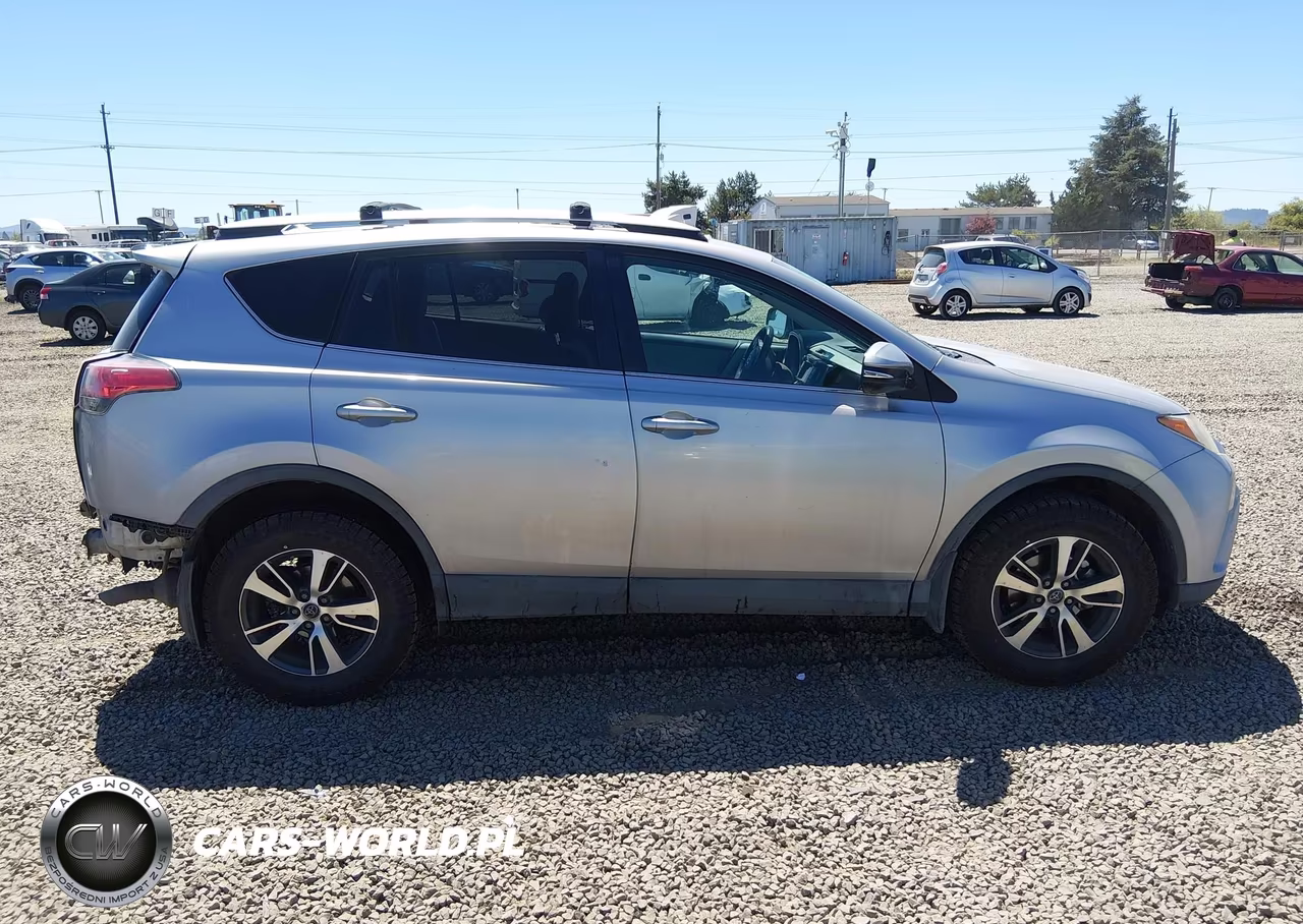 2017 Toyota Rav4 Xle VIN:2T3RFREV2HW687617 - 14
