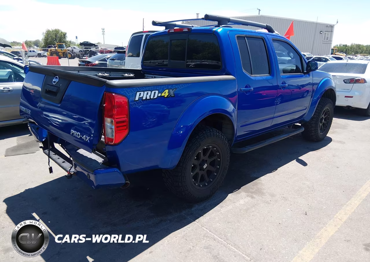 2015 Nissan Frontier Pro-4X-S-Sl-Sv VIN:1N6AD0EV2FN700186 - 4