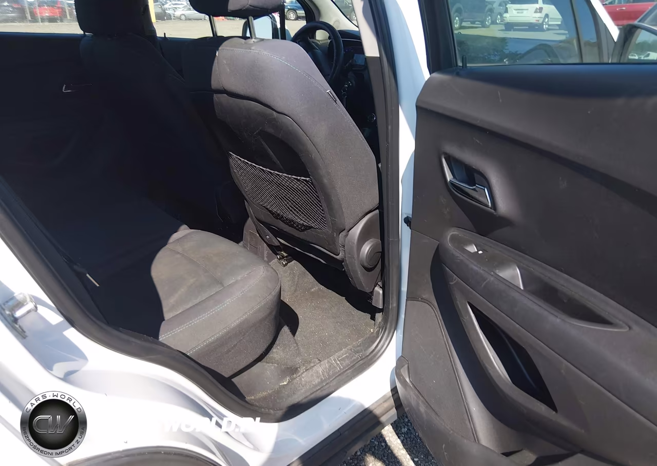 2015 Chevrolet Trax 1Ls VIN:3GNCJKSB3FL253871 - 8