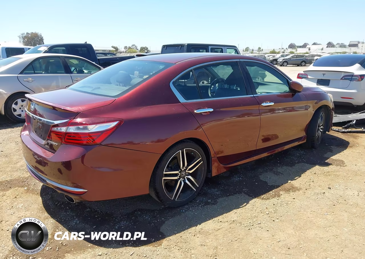 2017 Honda Accord Sport VIN:1HGCR2F53HA115717 - 4