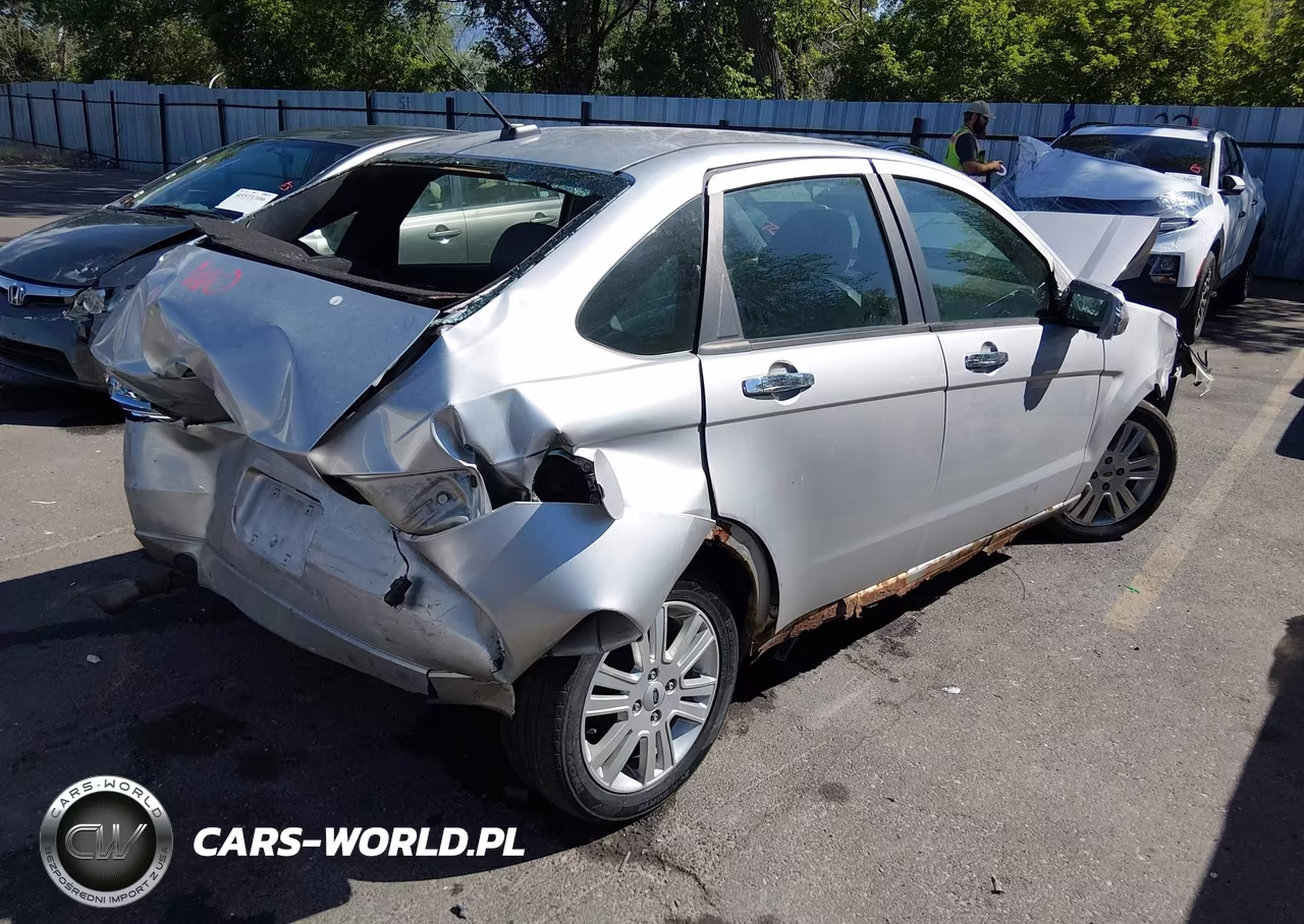 2011 Ford Focus Sel VIN:1FAHP3HN6BW197536 - 4