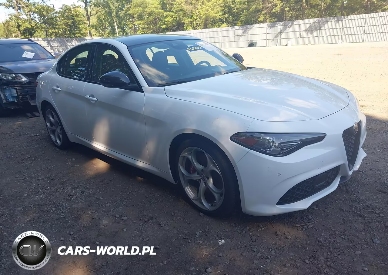 2019 Alfa Romeo Giulia Ti Sport Awd