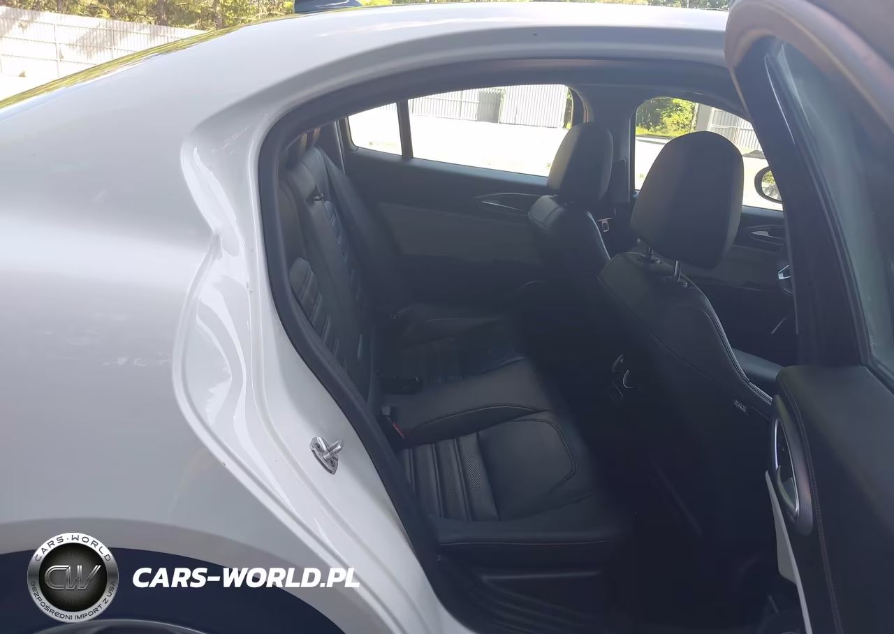 2019 Alfa Romeo Giulia Ti Sport Awd VIN:ZARFANBN9K7602408 - 8