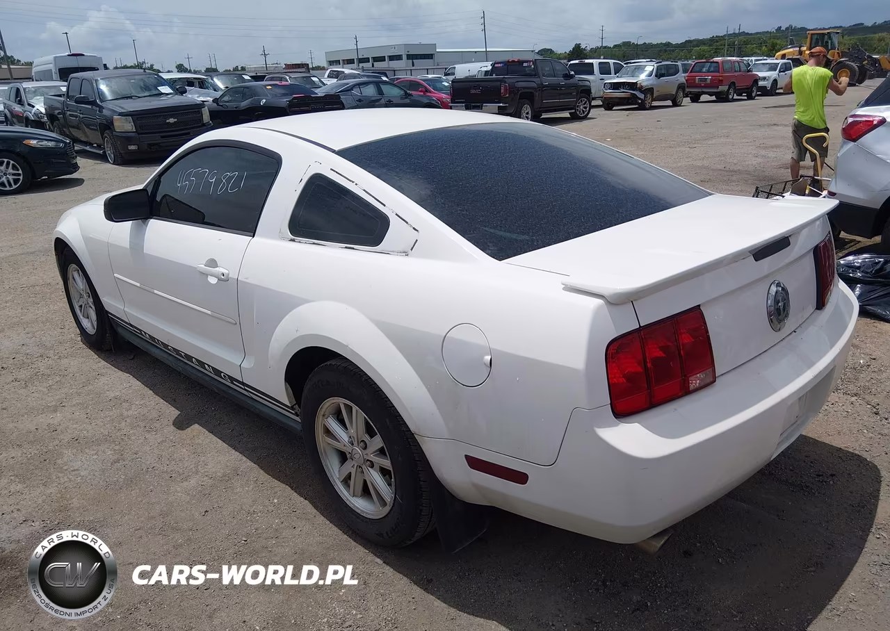 2007 Ford Mustang V6 Deluxe-V6 Premium VIN:1ZVFT80N475351984 - 3