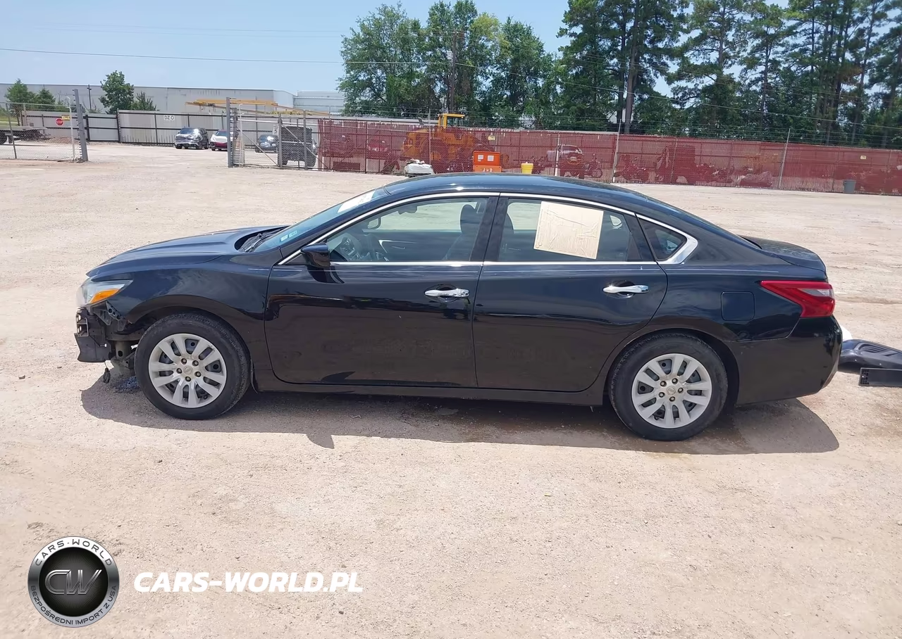 2018 Nissan Altima 2.5 S VIN:1N4AL3AP3JC230579 - 15