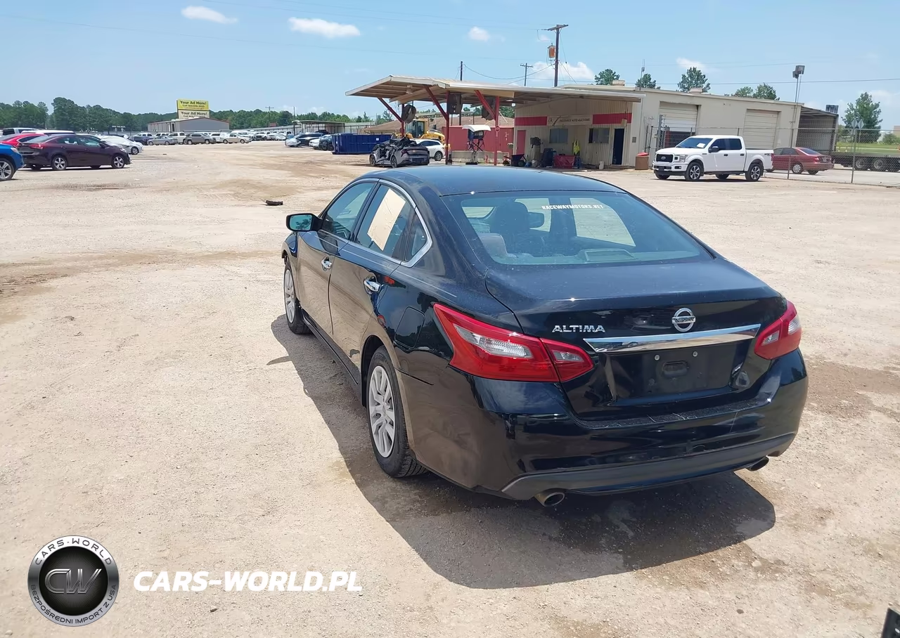 2018 Nissan Altima 2.5 S VIN:1N4AL3AP3JC230579 - 3
