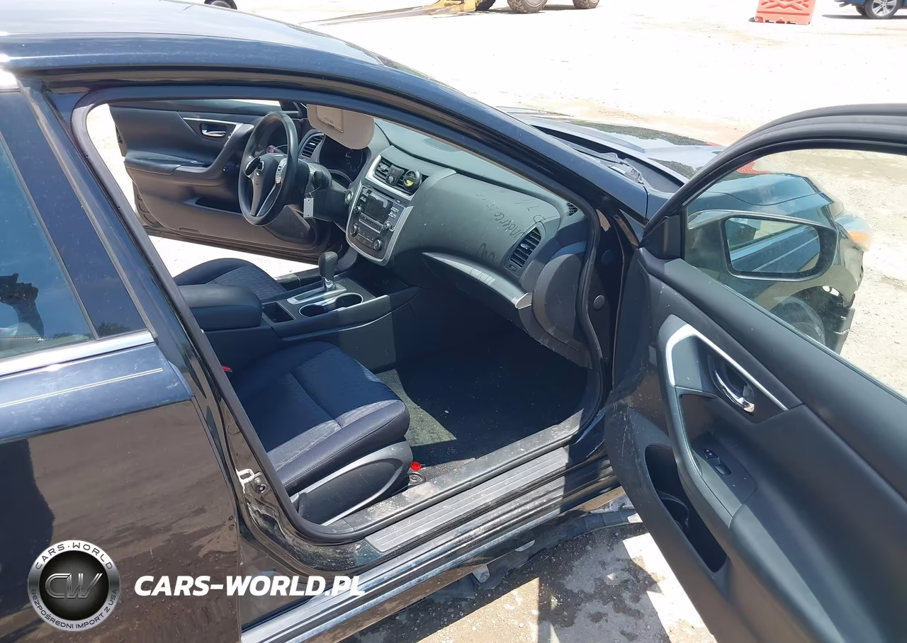 2018 Nissan Altima 2.5 S VIN:1N4AL3AP3JC230579 - 5