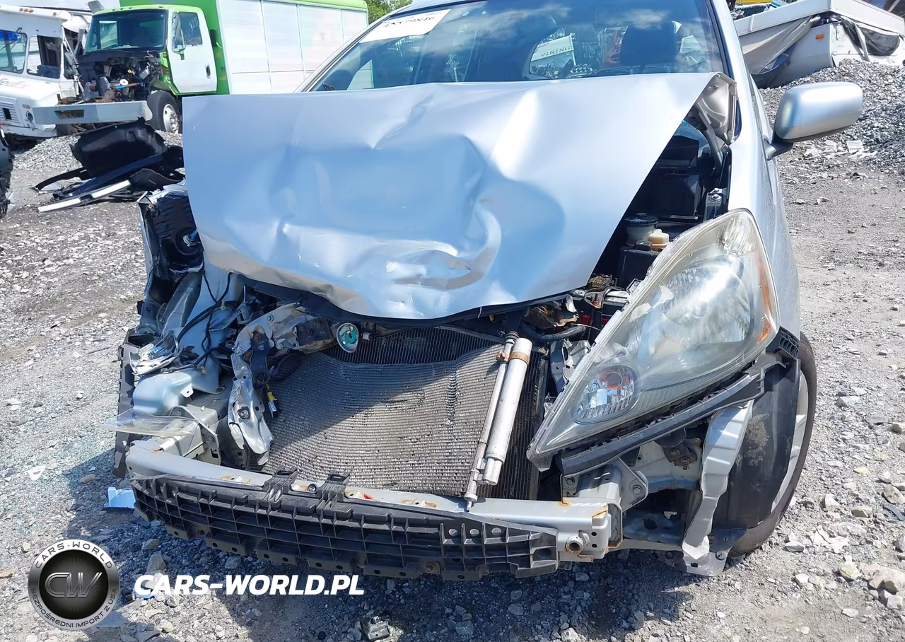 2012 Honda Fit VIN:JHMGE8H38CS000137 - 6
