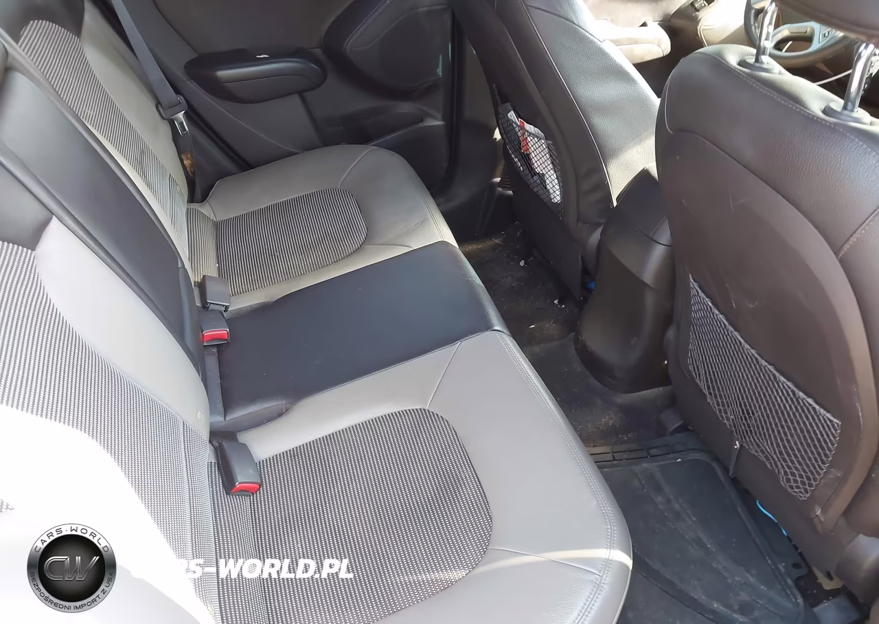 2012 Hyundai Tucson Gls VIN:KM8JUCAC0CU395129 - 8