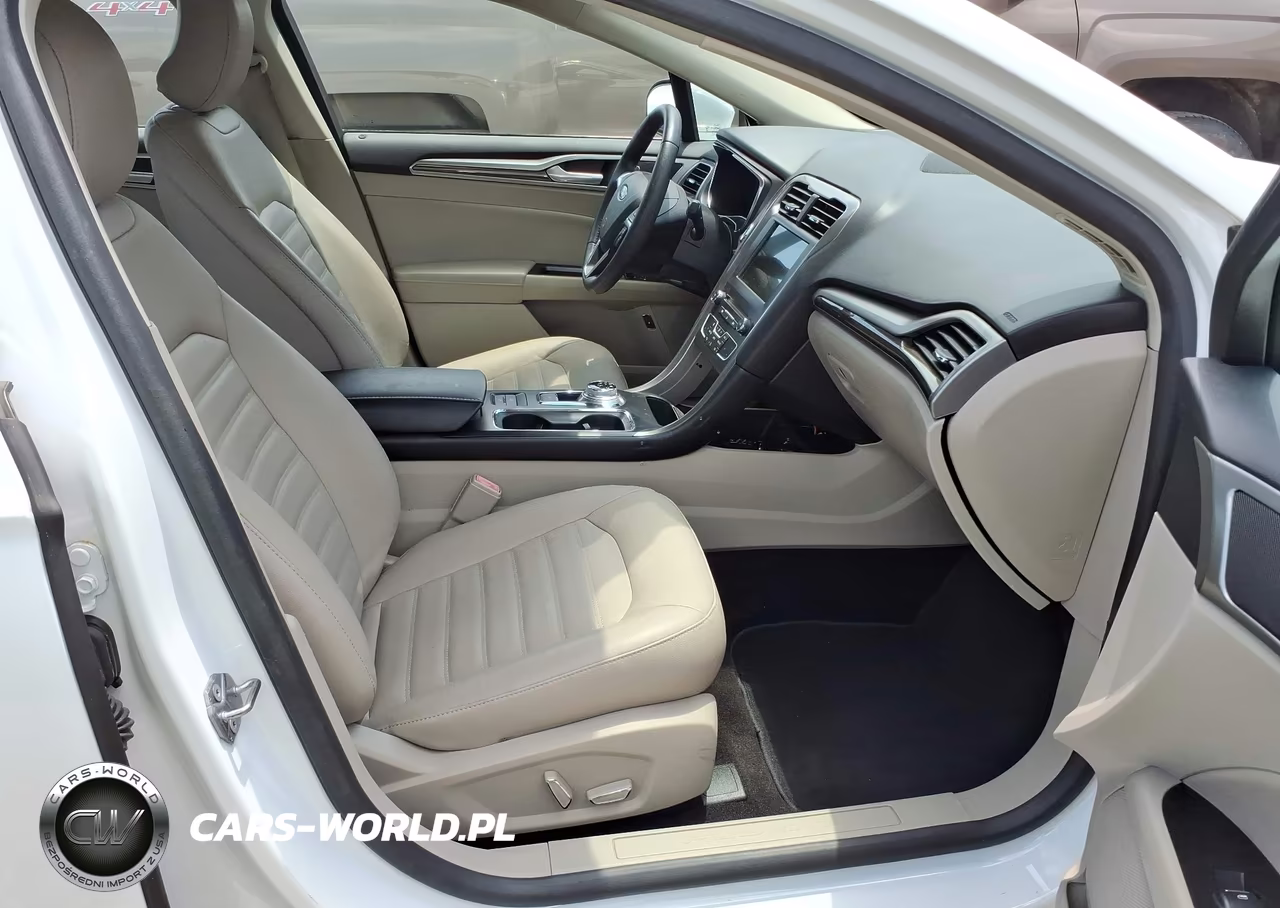 2018 Ford Fusion Hybrid Se VIN:3FA6P0LU3JR271288 - 5