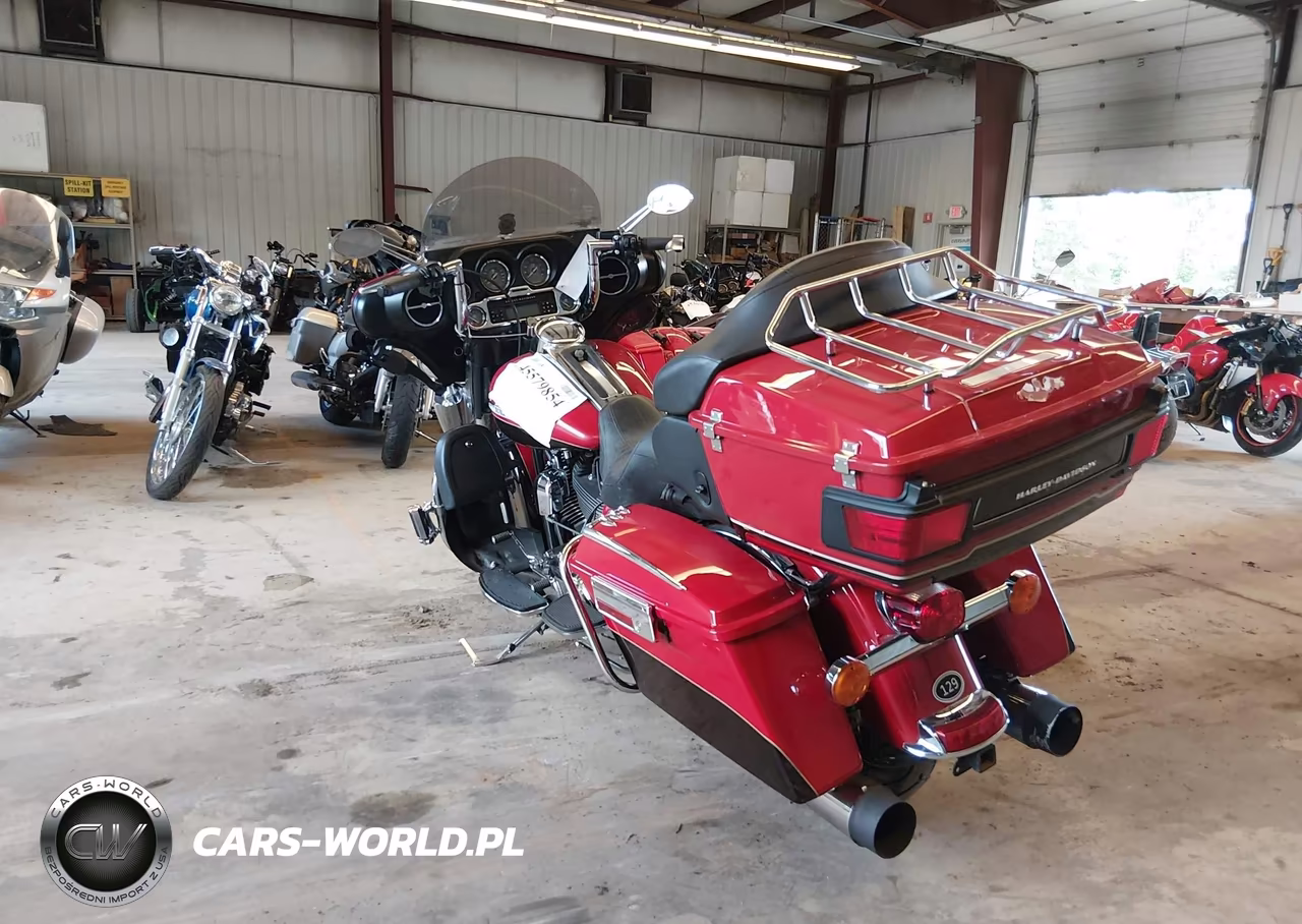 2011 Harley-Davidson Flhtk VIN:1HD1KEM10BB603938 - 3
