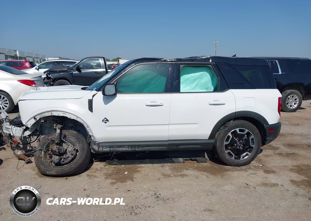 2022 Ford Bronco Sport Outer Banks VIN:3FMCR9C6XNRD64971 - 14
