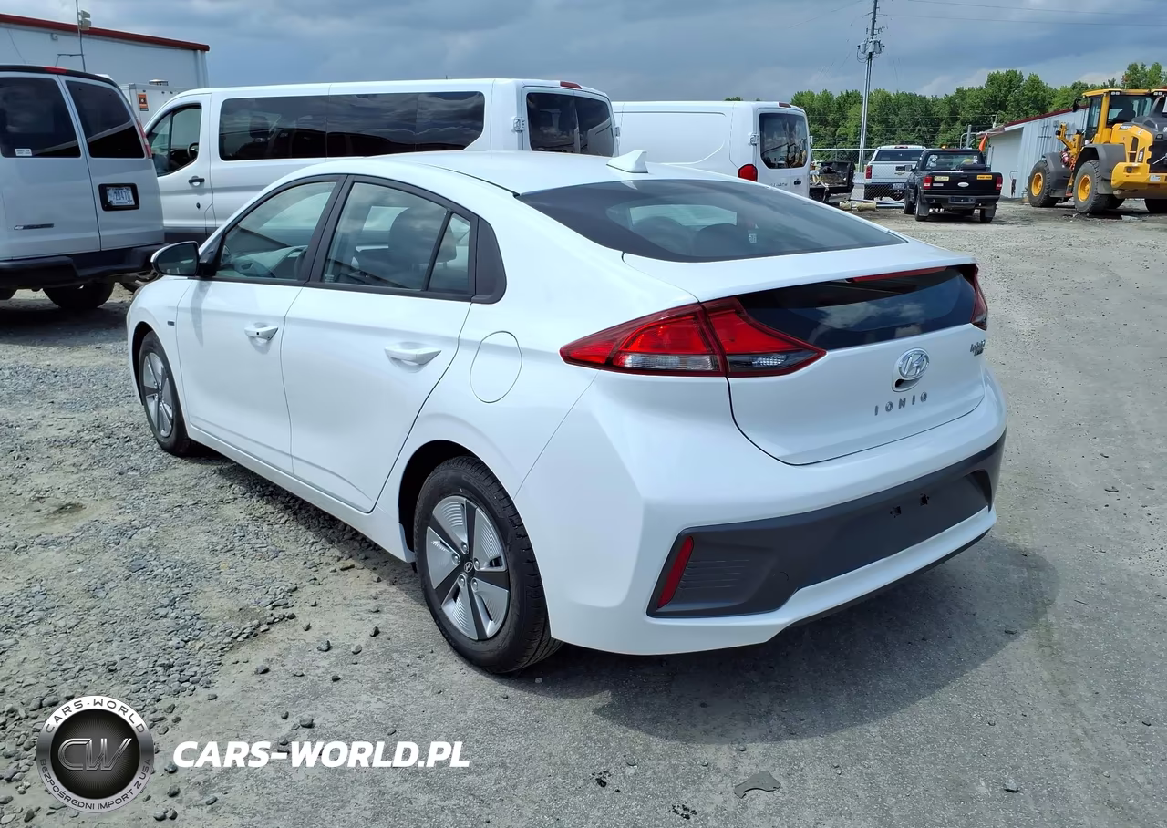 2020 Hyundai Ioniq Hybrid Blue VIN:KMHC65LCXLU220317 - 3