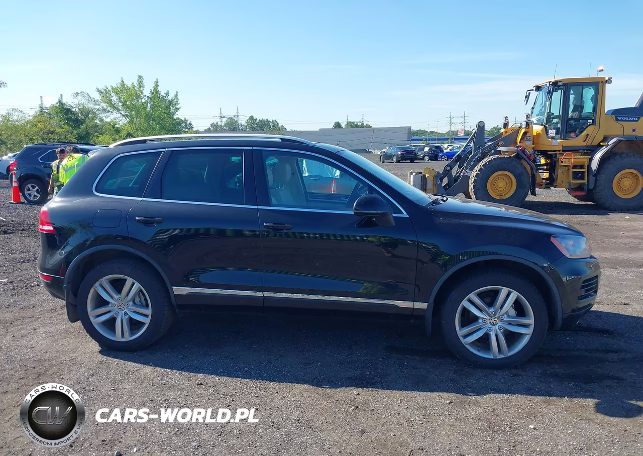 2012 Volkswagen Touareg Tdi Executive VIN:WVGEK9BP6CD006568 - 13