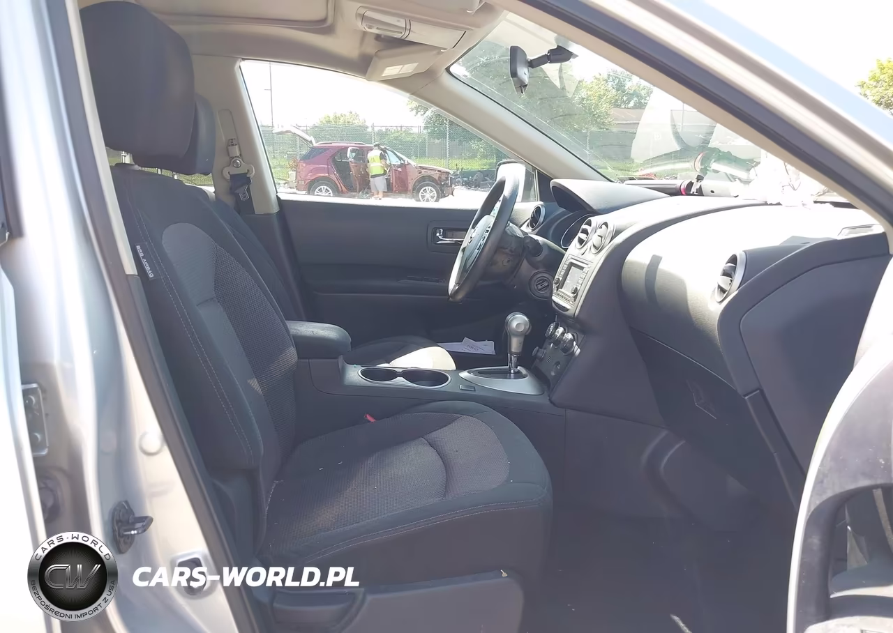 2013 Nissan Rogue Sv VIN:JN8AS5MV8DW617414 - 5