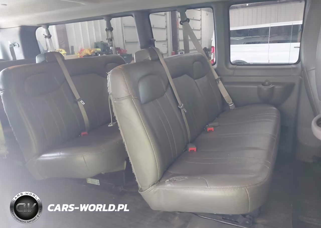 2017 Chevrolet Express 3500 Ls VIN:1GAZGNFG0H1293482 - 8