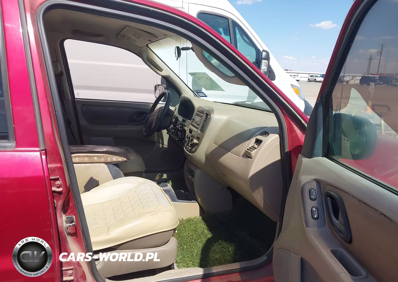 2003 Ford Escape Xlt VIN:1FMYU03113KB23306 - 5
