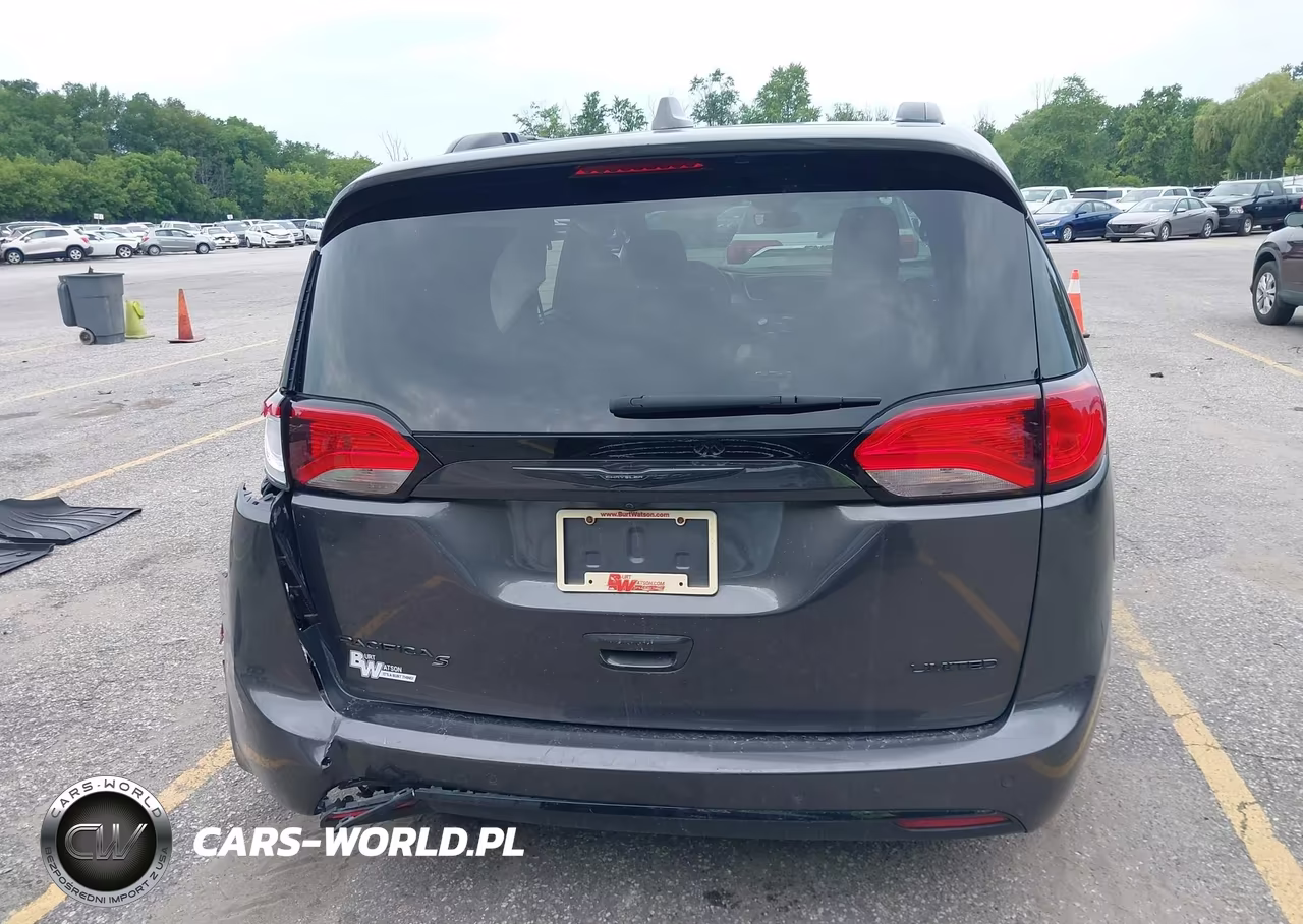 2019 Chrysler Pacifica Limited VIN:2C4RC1GG6KR698436 - 16