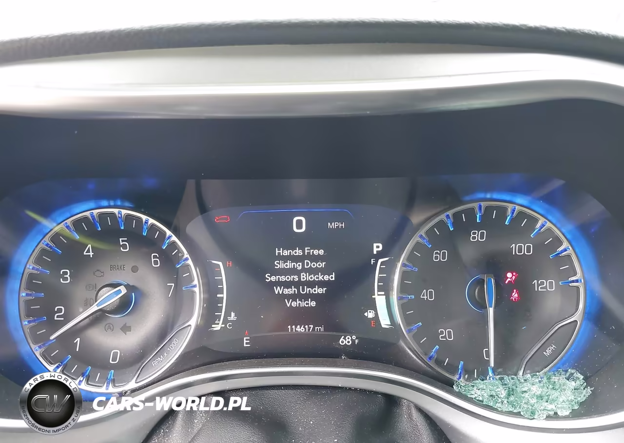 2019 Chrysler Pacifica Limited VIN:2C4RC1GG6KR698436 - 7