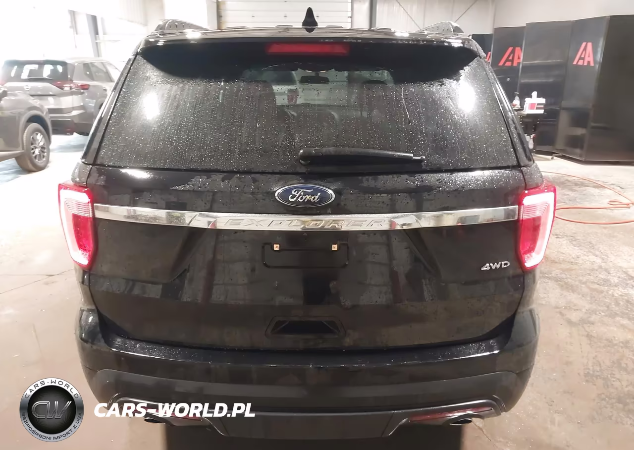 2017 Ford Explorer VIN:1FM5K8B81HGD25367 - 16