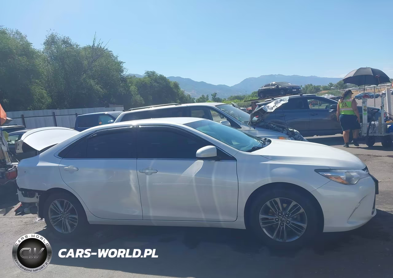 2017 Toyota Camry Se VIN:4T1BF1FK2HU403323 - 14
