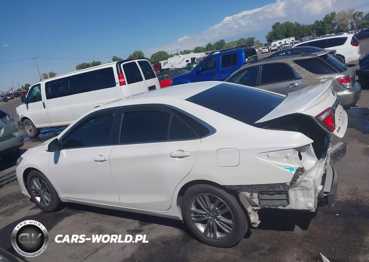 2017 Toyota Camry Se VIN:4T1BF1FK2HU403323 - 15