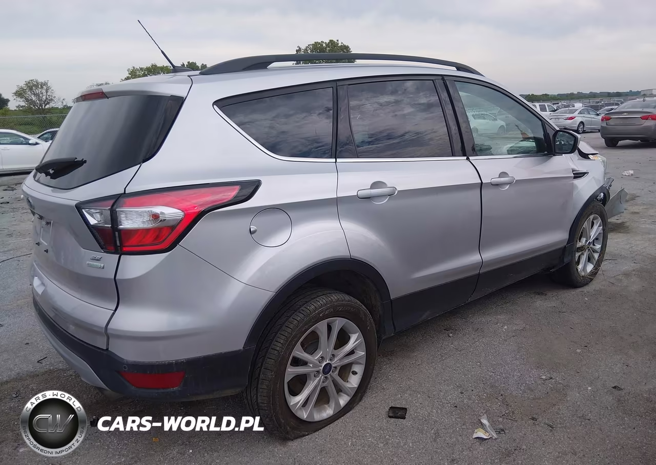 2017 Ford Escape Se VIN:1FMCU0GD8HUC08301 - 4