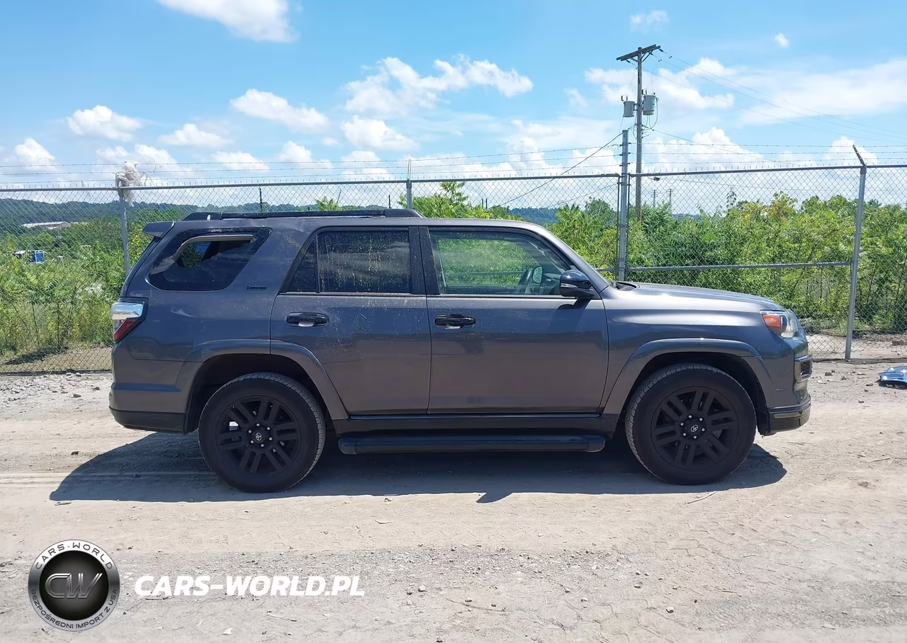2021 Toyota 4Runner Nightshade Special Edition VIN:JTEJU5JR8M5954678 - 13