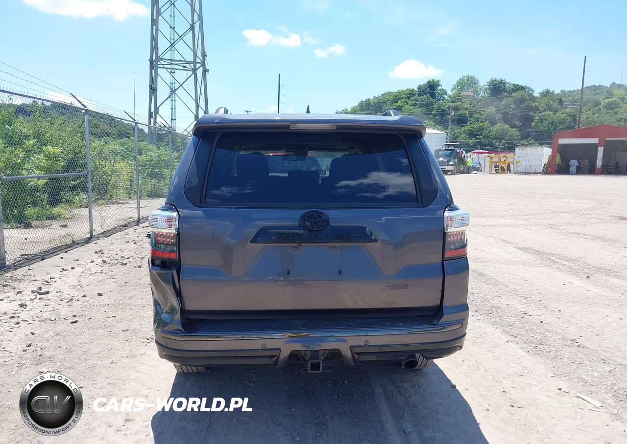 2021 Toyota 4Runner Nightshade Special Edition VIN:JTEJU5JR8M5954678 - 16