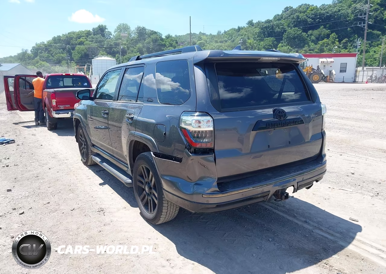 2021 Toyota 4Runner Nightshade Special Edition VIN:JTEJU5JR8M5954678 - 3