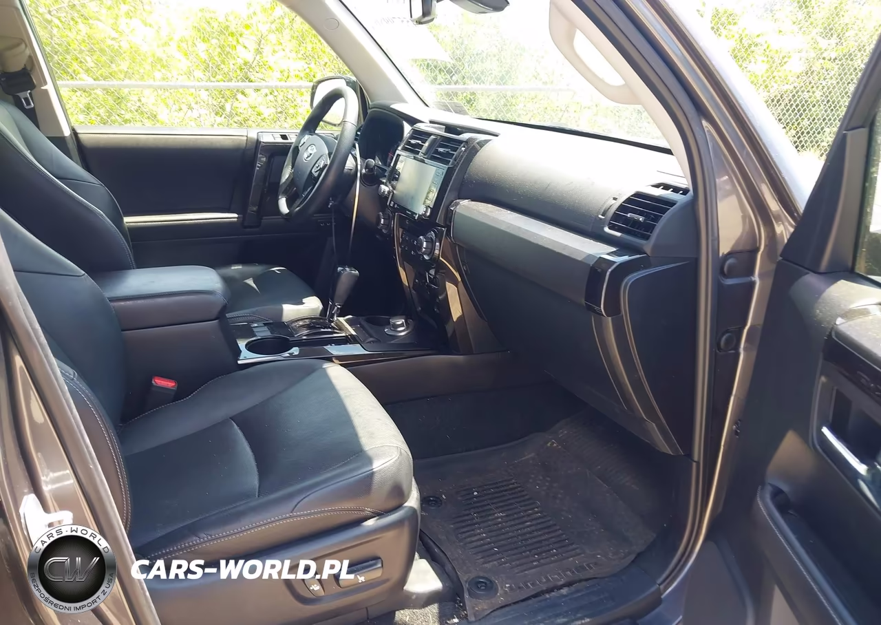 2021 Toyota 4Runner Nightshade Special Edition VIN:JTEJU5JR8M5954678 - 5
