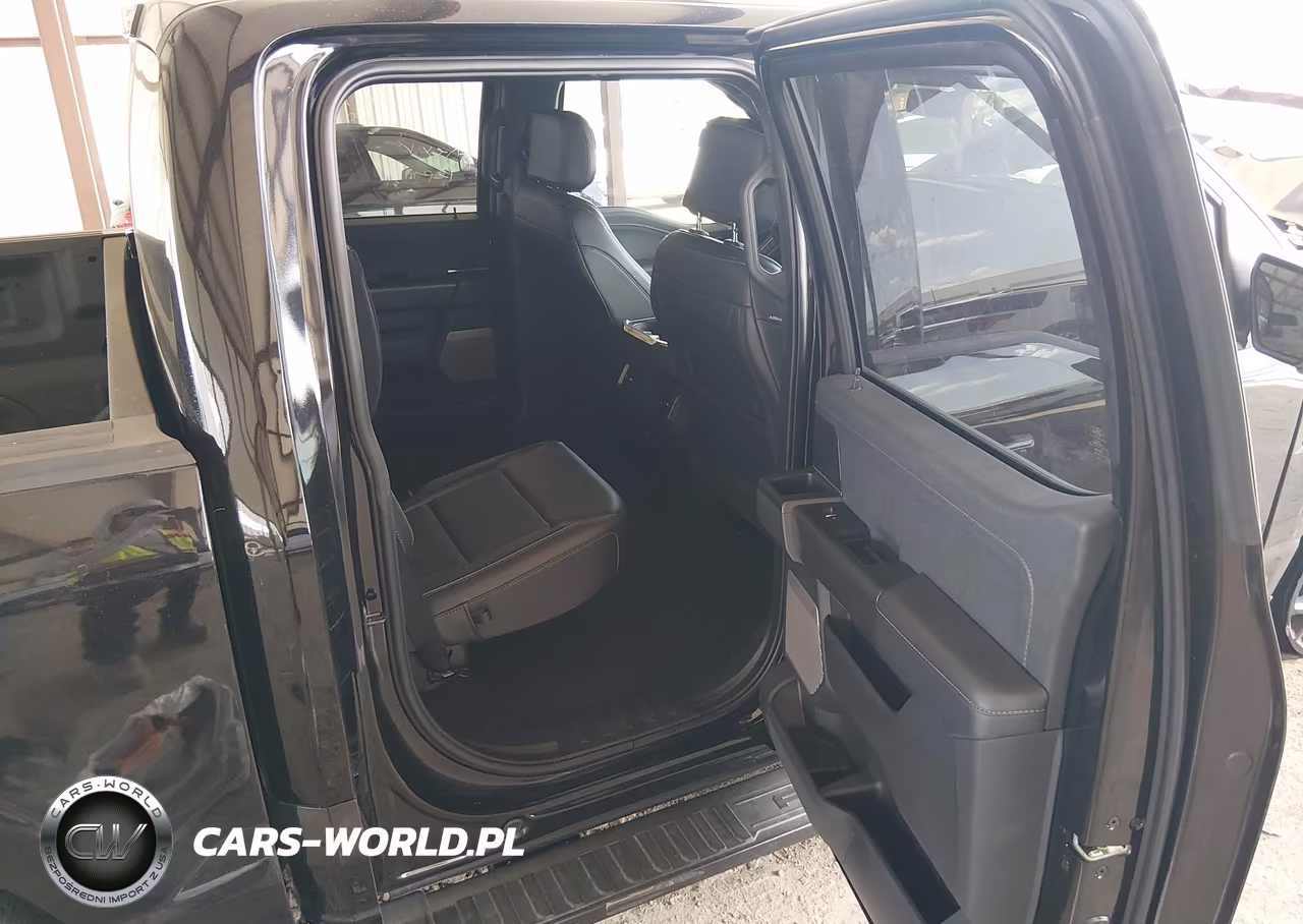 2025 Ford F-150 Lariat VIN:1FTFW5L52SKE79770 - 8