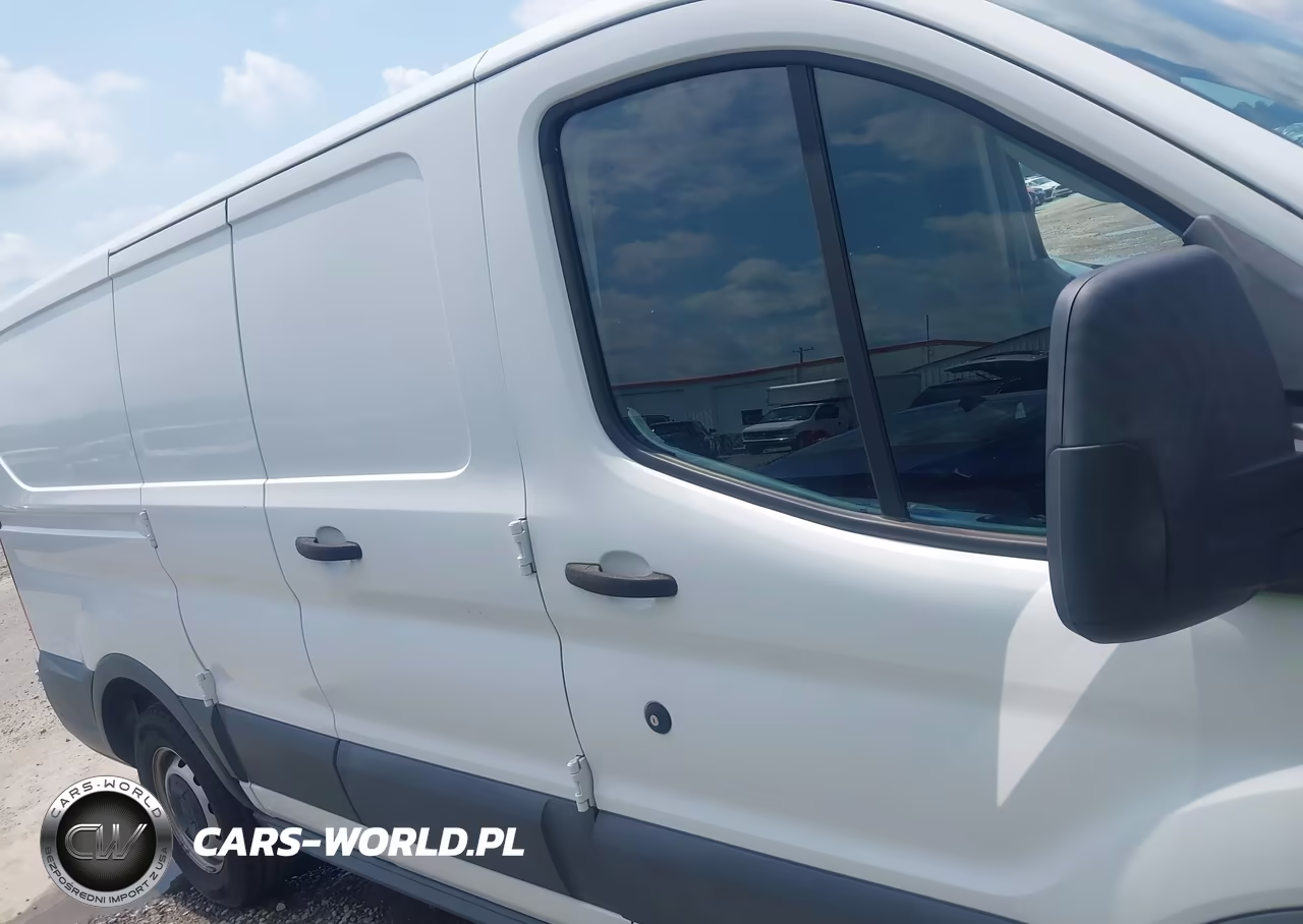 2018 Ford Transit-150 VIN:1FTYE1ZM2JKB09470 - 13