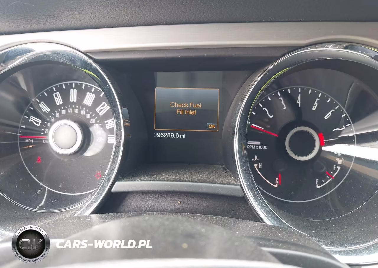 2014 Ford Mustang V6 Premium VIN:1ZVBP8AM1E5331861 - 7