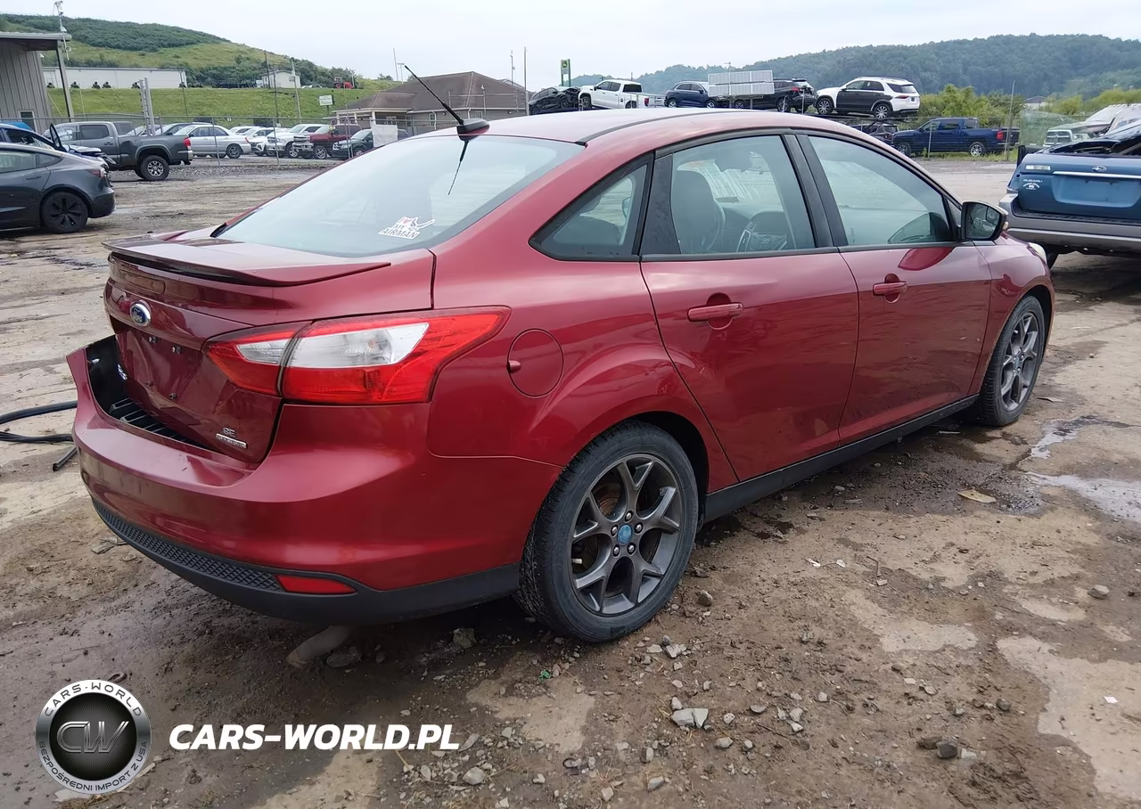 2013 Ford Focus Se VIN:1FADP3F29DL218956 - 4