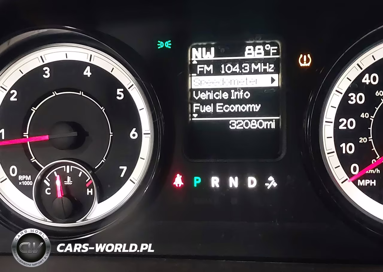 2018 Ram 1500 Tradesman 4X4 5'7 Box VIN:1C6RR7KG2JS306744 - 15