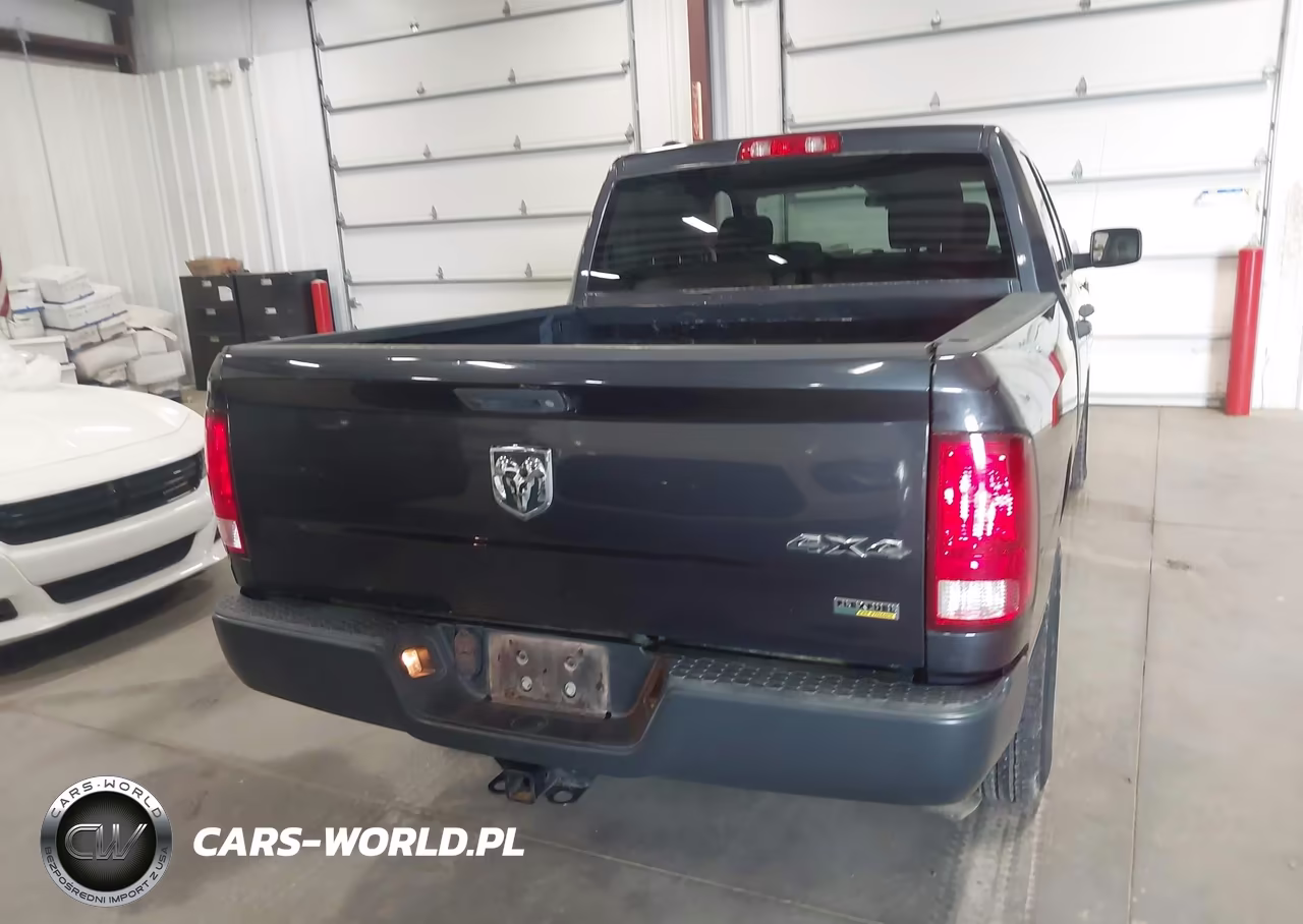 2018 Ram 1500 Tradesman 4X4 5'7 Box VIN:1C6RR7KG2JS306744 - 16