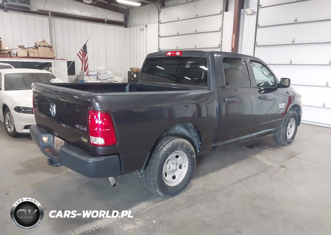 2018 Ram 1500 Tradesman 4X4 5'7 Box VIN:1C6RR7KG2JS306744 - 4