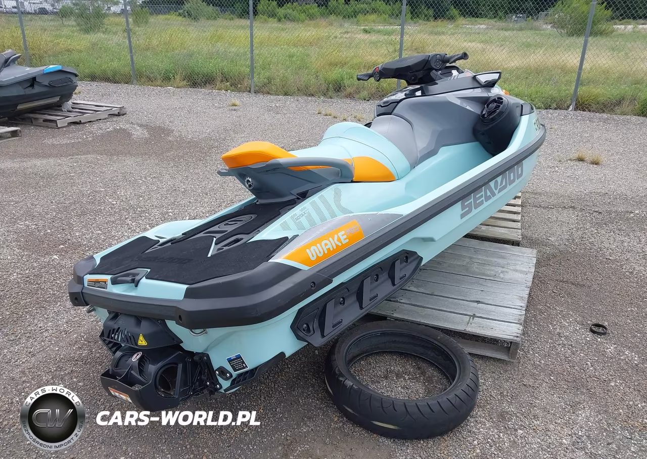 2024 Seadoo Wake Pro 230 VIN:YDV87503F424 - 4