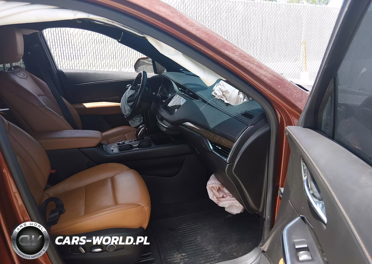 2019 Cadillac Xt4 Premium Luxury VIN:1GYFZCR42KF111666 - 5