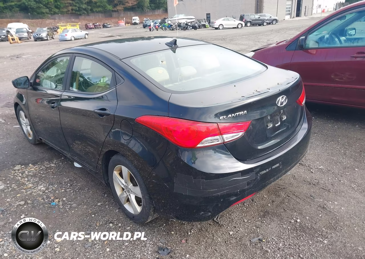 2012 Hyundai Elantra Gls VIN:5NPDH4AE5CH109556 - 3