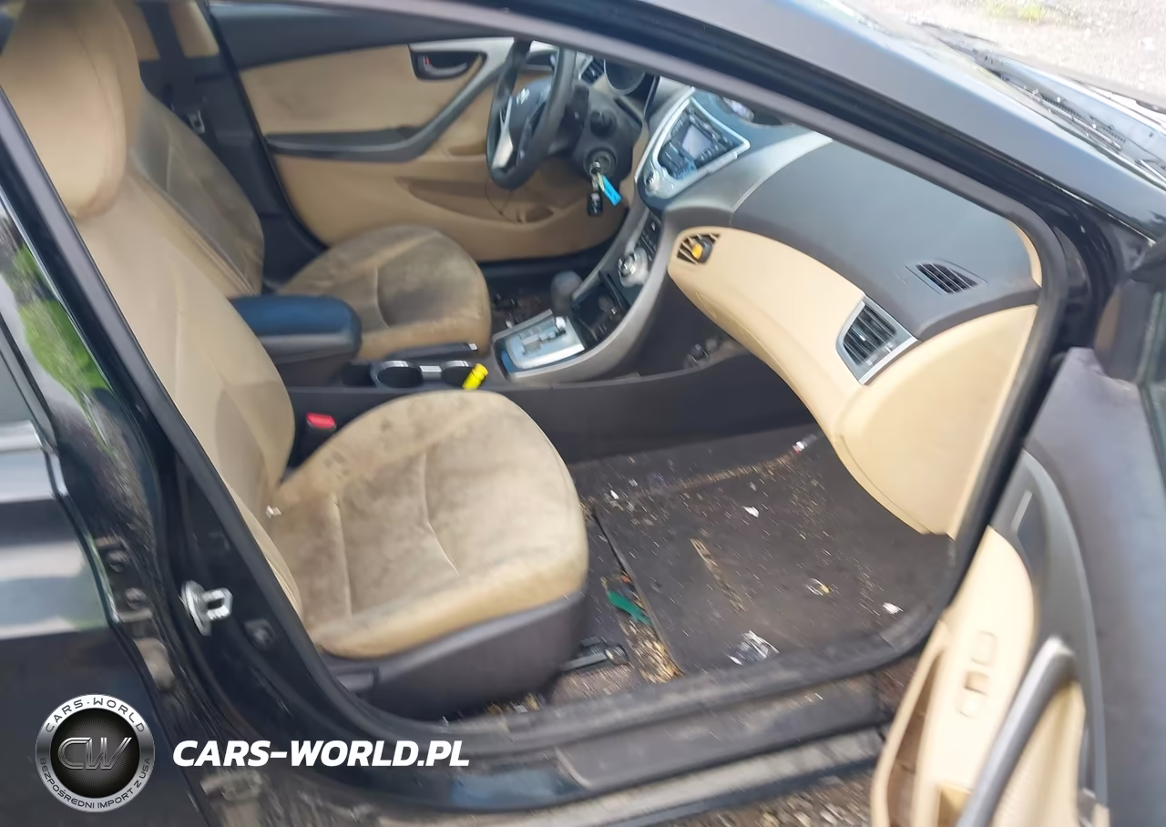 2012 Hyundai Elantra Gls VIN:5NPDH4AE5CH109556 - 5