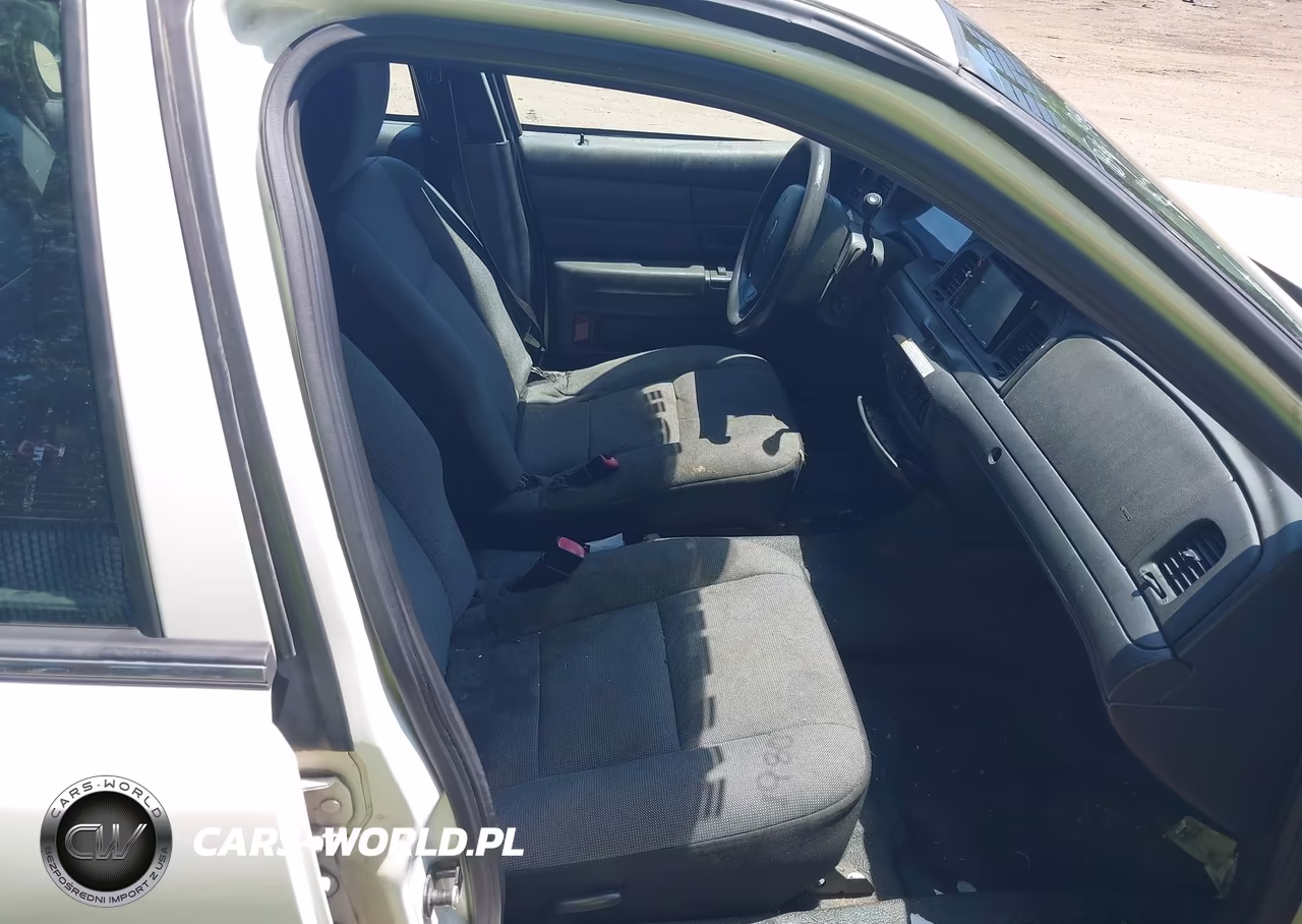 2011 Ford Crown Victoria Police Interceptor VIN:2FABP7BV0BX108537 - 5