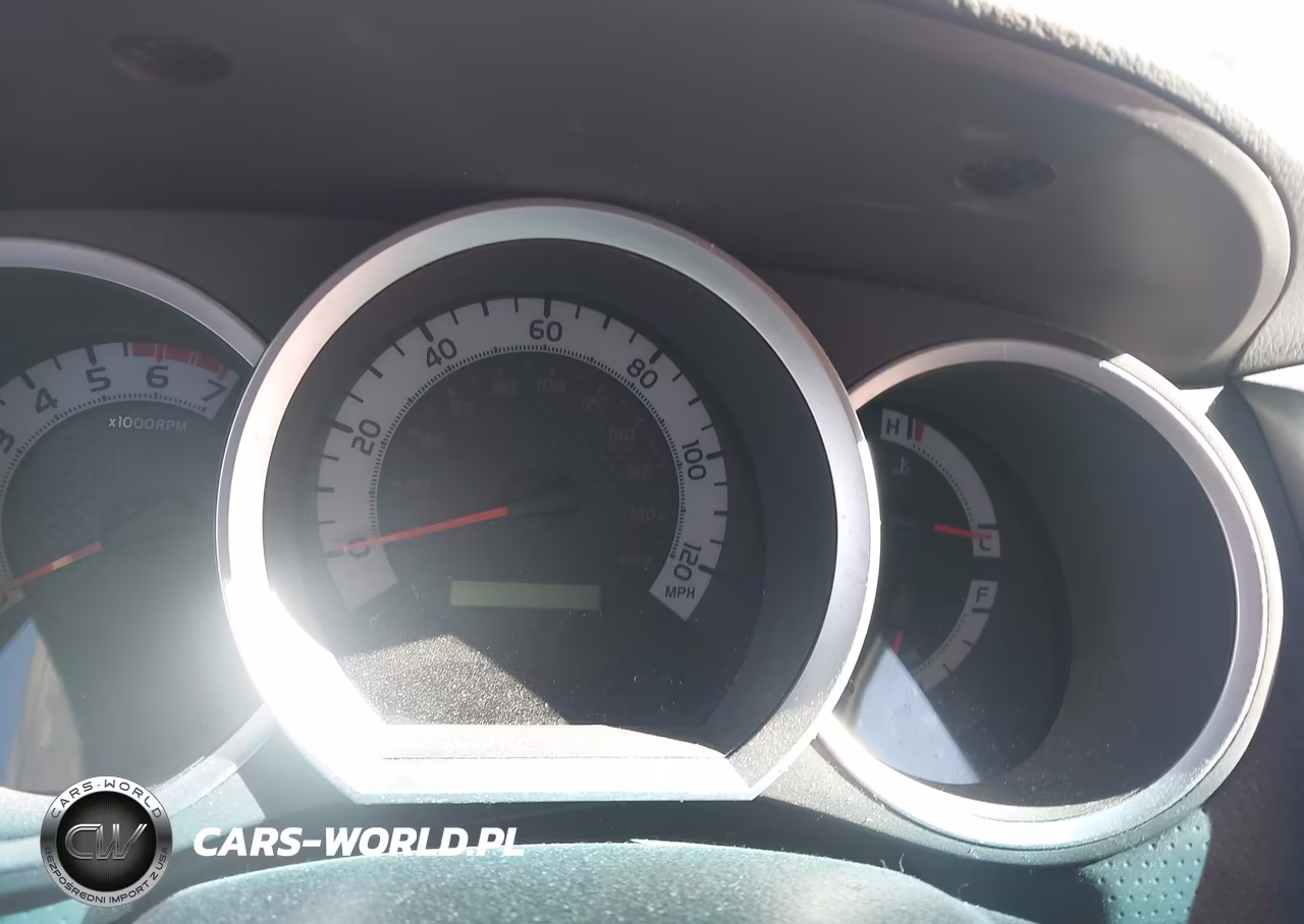 2015 Toyota Tacoma VIN:5TFTX4CN4FX065649 - 7