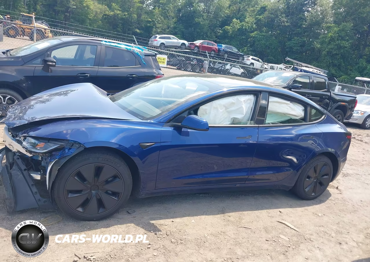 2025 Tesla Model 3 Long Range Rear-Wheel Drive-Standard Rear-Wheel Drive VIN:5YJ3E1EA9SF025280 - 13