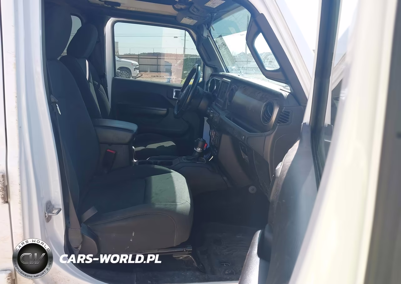 2020 Jeep Wrangler Unlimited Sport S 4X4 VIN:1C4HJXDM1LW257823 - 5